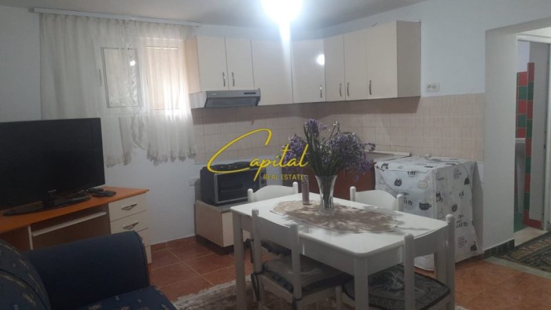 Tirane, jepet me qera apartament 2+1 Kati 1, 112 m² 450 € (21 DHJETORI)