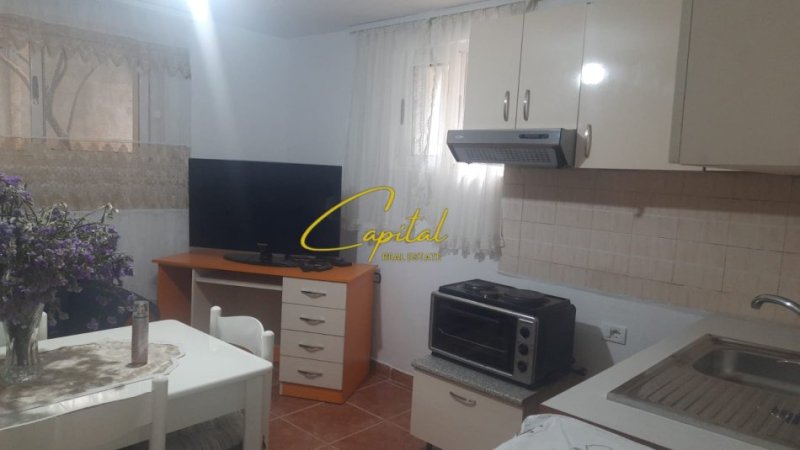 Tirane, jepet me qera apartament 2+1 Kati 1, 112 m² 450 € (21 DHJETORI)