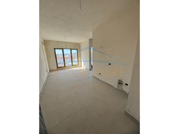 Tirane, shitet apartament 1+1 Kati 7, 66 m² 189.810 € (Rruga e Barrikadave)