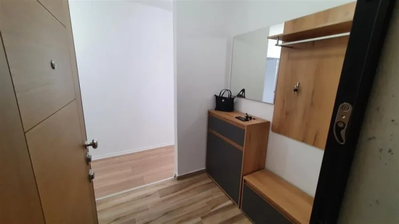 Tirane, shes apartament 2+1+Ballkon Kati 7, 106 m² 210.000 € (kongresi manastirit)