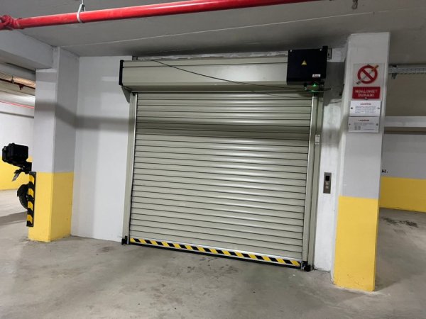 Tirane, Shitet Post Parkimi në Katin -1 në Zonën e Ish Parkut, 12 m²