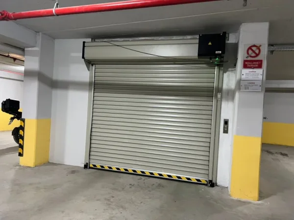 Tirane, Shitet Post Parkimi në Katin -1 në Zonën e Ish Parkut, 12 m²