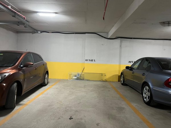Tirane, Shitet Post Parkimi në Katin -1 në Zonën e Ish Parkut, 12 m²