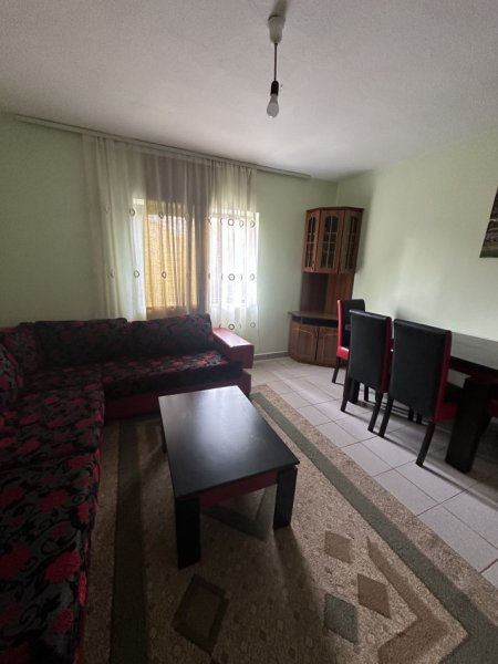 Tirane, jepet me qera apartament 1+1+Aneks+Ballkon Kati 0, 70 m² 300 € (Rruga “Bajram Allaraj”)