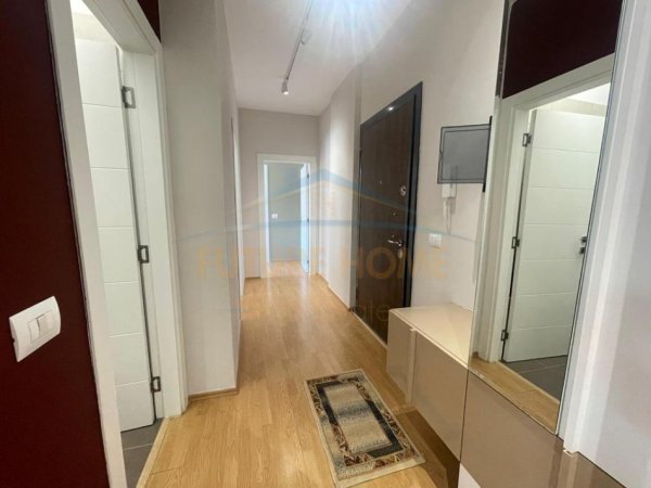 Tirane, jap me qera apartament 2+1+2+Ballkon Kati 3, 95 m² 750 € (Rruga Frederik Shiroka)