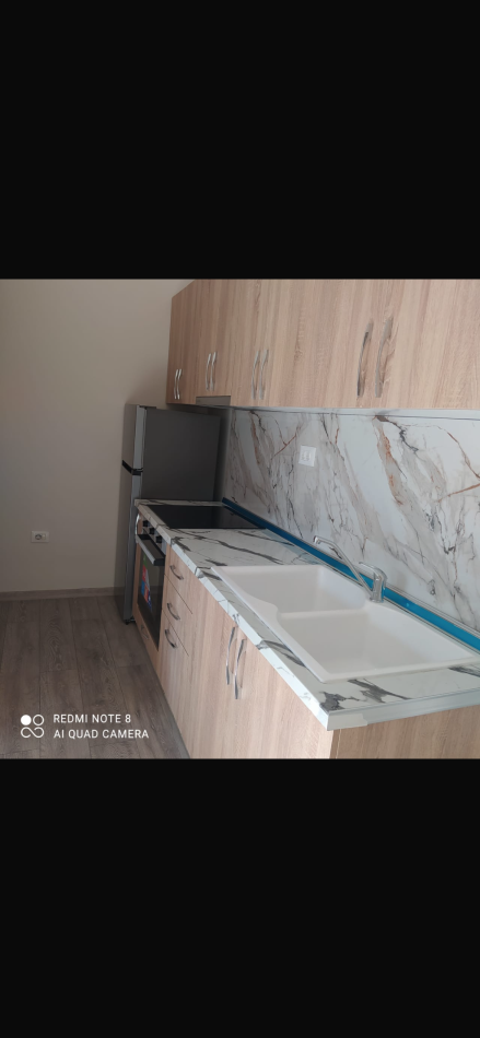 Tirane, jepet me qera apartament Kati 3, 32 m² 280 € (Rruga aleks caci)