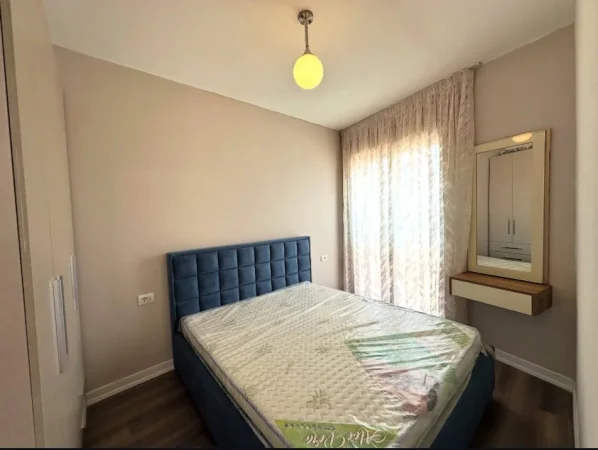 Tirane, jepet me qera apartament 1+1+Ballkon Kati 8, 69 m² 400 € (Astir)