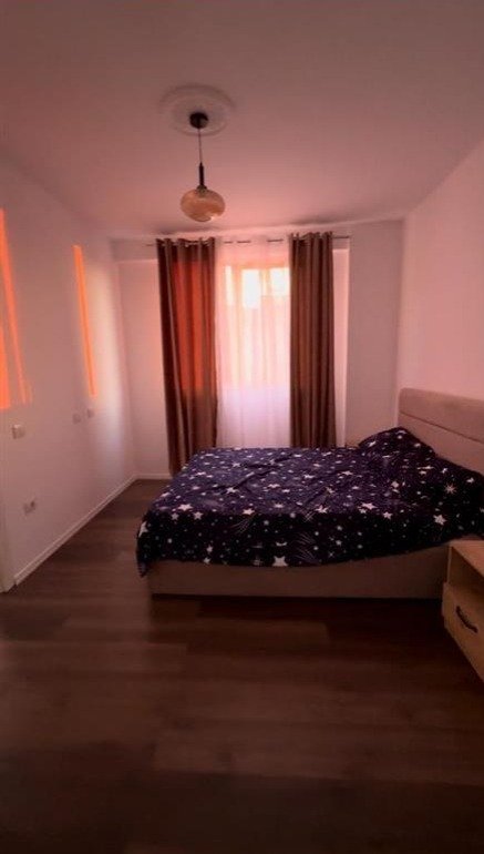 Tirane, jepet me qera apartament 2+1 Kati 4, 87 m² 450 € (Shkoze, kompleksi &quot;Tom Doshi&quot;)