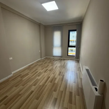 Tirane, shitet apartament 2+1+Ballkon Kati 4, 110 m² 286.000 € (Square21)