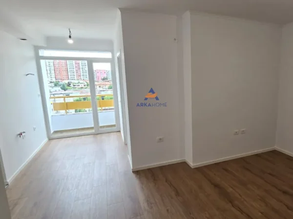 Tirane, shitet apartament 1+1+Ballkon Kati 7, 53 m² 115.000 € (RRUGA IRFAN TOMINI,PERBALL KOMPLEKSIT DELIJORGJI)