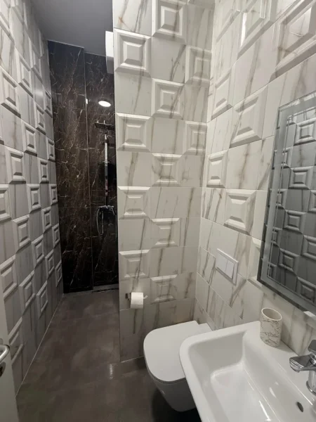 Tirane, shitet apartament 2+1+Ballkon Kati 4, 110 m² 286.000 € (Square21)