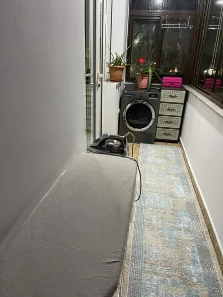 Tirane, jepet me qera apartament 1+1 Kati 3, 75 m² 500 € (Prane OSHEE-se , Bulevardi Gjergj Fishta)