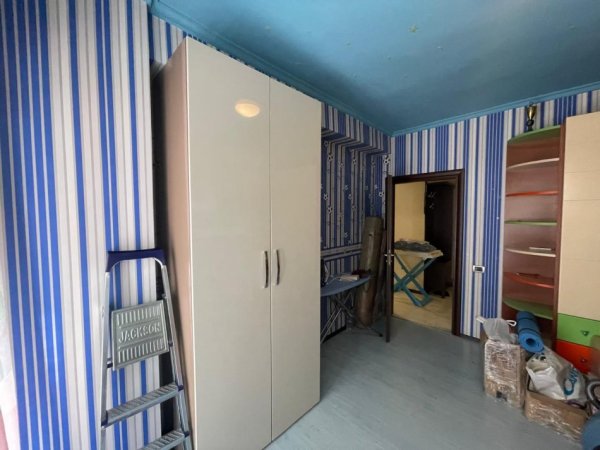Tirane, jap me qera apartament 2+1+Ballkon Kati 4, 100 m² 650 € (Ish Ekspozita)