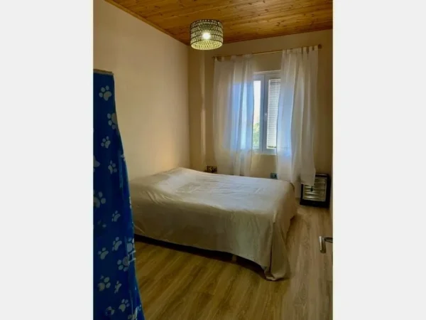 Tirane, shitet Vile 3 Katshe Kati 3, 1.000 m² 350.000 € (Peze e Vogel)