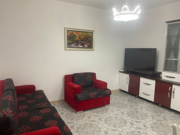 Tirane, jepet me qera apartament 1+1+Ballkon Kati 0, 53 m² 400 € (ne rrugen e Dibres tek QSUT Tirane.)