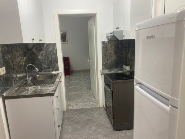Tirane, jepet me qera apartament 1+1+Ballkon Kati 0, 53 m² 400 € (ne rrugen e Dibres tek QSUT Tirane.)