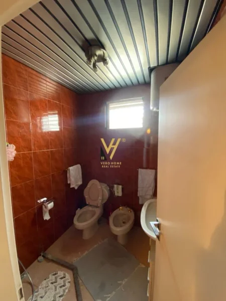 Tirane, shitet apartament 2+1+Ballkon Kati 5, 126 m² 230.000 € (MYSLYM SHYRI)