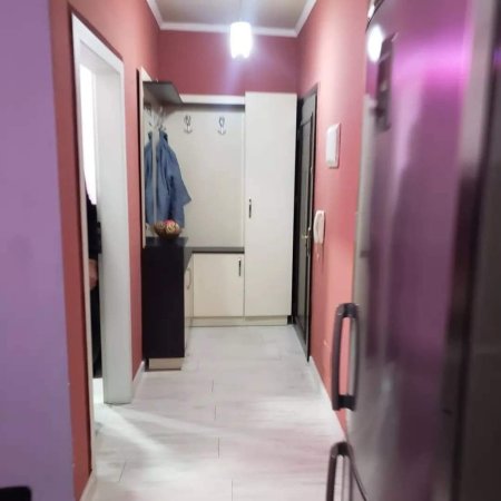 Tirane, jepet me qera apartament 1+1 tek Liqeni i Thate , Kati 4, 61 m² 500 €
