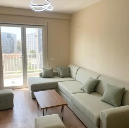 Tirane, 📍 JEPET ME QERA APARTAMENT 1+1 NE 5 MAJ SHUME AFER CONCORDIT Kati 5, 70 m² 500 €