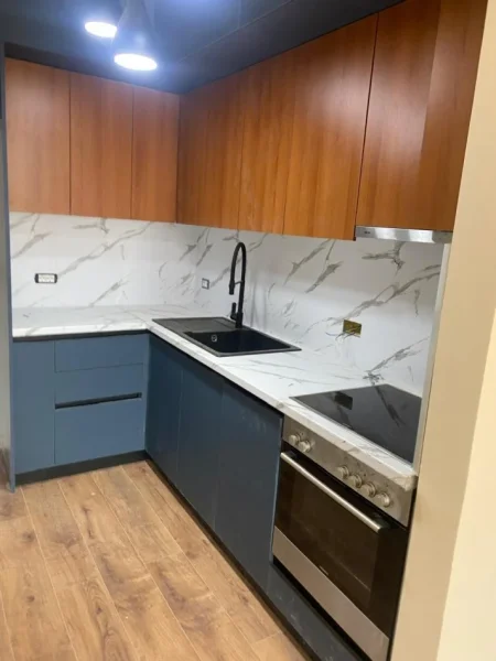 Tirane, 📍 JEPET ME QERA APARTAMENT 1+1 NE 5 MAJ SHUME AFER CONCORDIT Kati 5, 70 m² 500 €