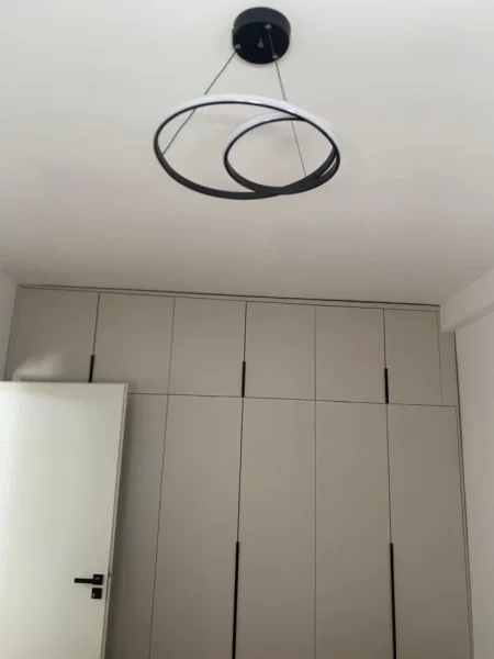 Tirane, 📍 JEPET ME QERA APARTAMENT 1+1 NE 5 MAJ SHUME AFER CONCORDIT Kati 5, 70 m² 500 €