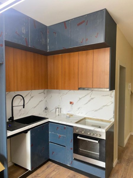 Tirane, jepet me qera garsonier Kati 2, 40 m² 350 € ( JEPET ME QERA SUPER GARSIONERE E MOBILUAR NE 5 MAJI SHUME AFER CONCORDIT.)