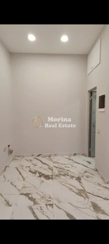 Tirane, jepet me qera ambjent biznesi Kati 1, 30 m² 500 € (Rruga Hysen Haxhi Dalliu)