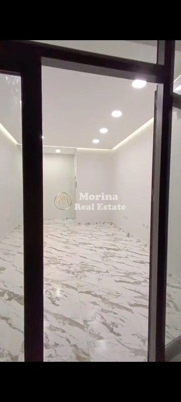 Tirane, jepet me qera ambjent biznesi Kati 1, 30 m² 500 € (Rruga Hysen Haxhi Dalliu)