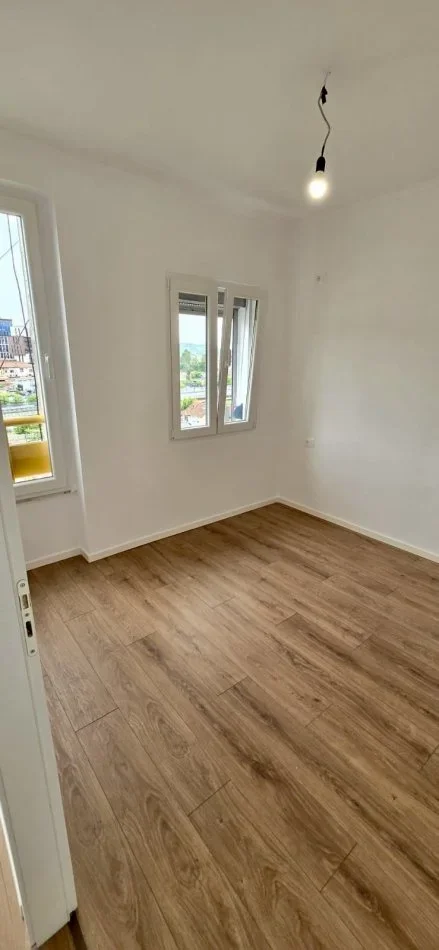 Tirane, shitet apartament 1+1+Aneks+Ballkon Kati 7, 53 m² 115.000 € (Bulevardi Barjam Curri)