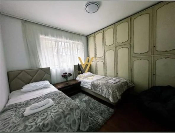 Tirane, shitet apartament 3+1+Ballkon Kati 1, 106 m² 175.000 € (BRRYLI)