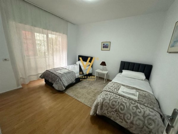 Tirane, shitet apartament 3+1+Ballkon Kati 1, 106 m² 175.000 € (BRRYLI)