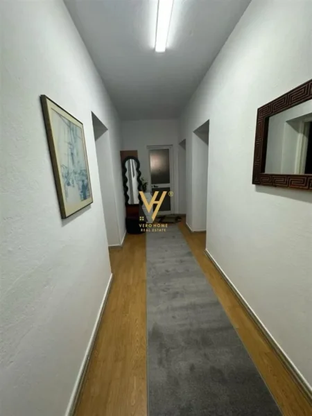 Tirane, shitet apartament 3+1+Ballkon Kati 1, 106 m² 175.000 € (BRRYLI)