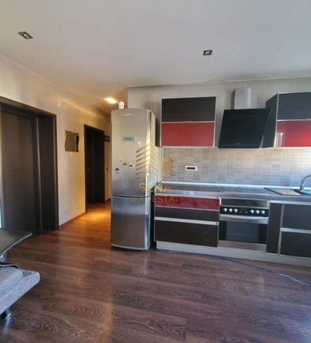 Tirane, jepet me qera apartament 2+1+Ballkon Kati 4, 80 m² 650 € (Rruga Bardhyl-prane Oslos)
