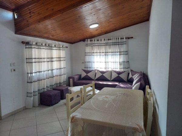Tirane, jepet me qera apartament 2+1+Ballkon Kati 3, 92 m² 400 € (Kryqezimi i rruges &quot;Andon Frasheri&quot; me rrugen &quot;Bruzi&quot;)