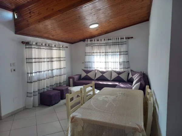 Tirane, jepet me qera apartament 2+1+Ballkon Kati 3, 92 m² 400 € (Kryqezimi i rruges "Andon Frasheri" me rrugen "Bruzi")