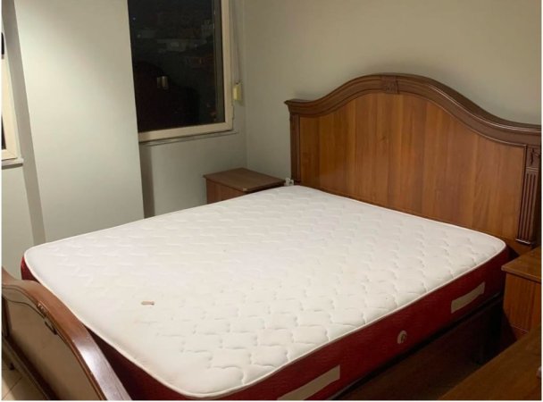 Tirane, jepet me qera apartament 1+1+Ballkon Kati 4, 60 m² 500 € (Rruga Shefqet Musaraj (ISH UET))