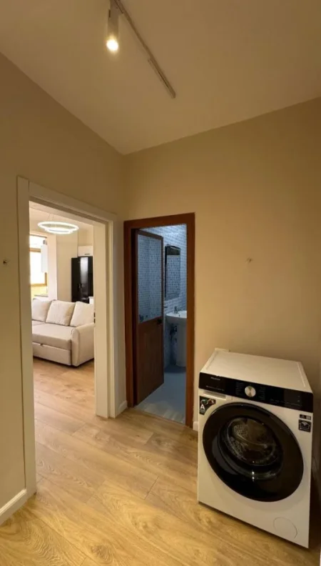 Tirane, jepet me qera apartament 2+1 Kati 6, 70 m² 650 € (21 dhjetori)