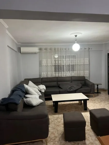 Tirane, shes apartament 2+1+Ballkon Kati 7, 125 m² 155.000 € (Rruga Dritan Hoxha)