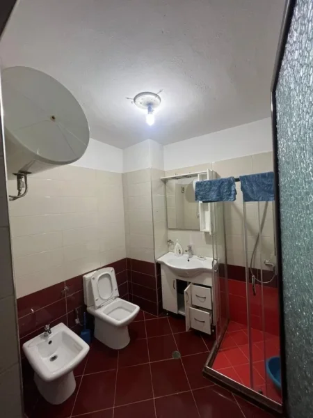 Tirane, shes apartament 2+1+Ballkon Kati 7, 125 m² 155.000 € (Rruga Dritan Hoxha)