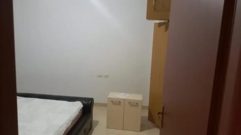 Tirane, jepet me qera apartament 2+1+Ballkon Kati 4, 85 m² 400 € (nela 5 ASTIR)