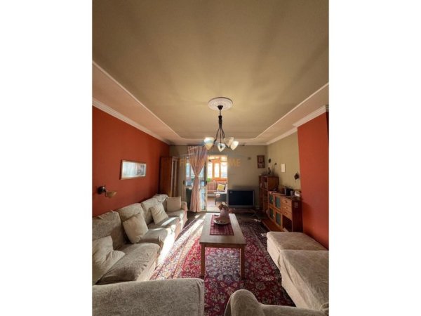 Tirane, shitet apartament 2+1+Ballkon Kati 5, 118 m² 160.000 € (FRESKU)