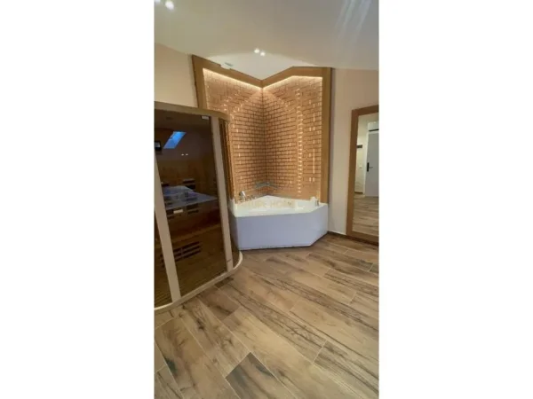 Tirane, shitet apartament duplex Dublex Kati 2, 152 m² 550.000 € (Stadiumi Dinamo)