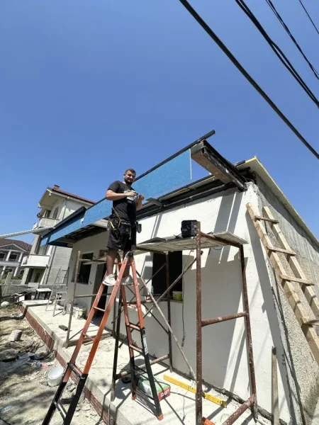 🛠️ Ofrojmë Punime Gipsi, Patinim dhe Lyerje Profesionale për Shtëpinë Tuaj!