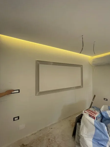 🛠️ Ofrojmë Punime Gipsi, Patinim dhe Lyerje Profesionale për Shtëpinë Tuaj!