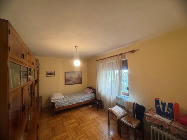 🏠 Jepet Apartament 3+1 me Qera mbrapa Ambasades Amerikane, Tiranë