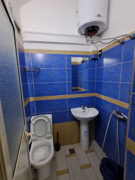 Tirane, jepet me qera apartament duplex 1+1+Ballkon Kati 2, 50 m² 350 € (Gani Strazimiri)