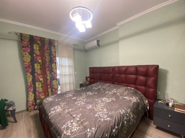 Tirane, shitet apartament 2+1+Ballkon Kati 10, 93 m² 195.000 € (Rruga Kavajes)