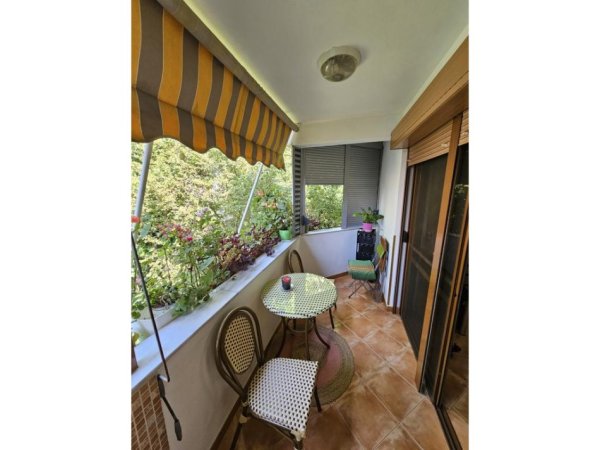 Tirane, shes apartament duplex 3+1 Kati 2, 110 m² 220.000 € rruga muhamet gjollesha
