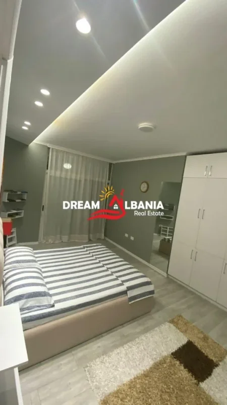 Tirane, jepet me qera apartament 1+1 , 70 m² 650 €