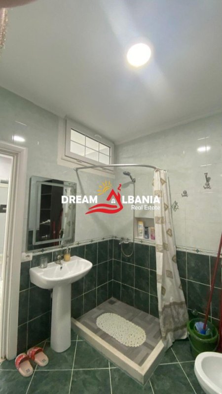 Tirane, jepet me qera apartament 1+1 , 70 m² 580 € 